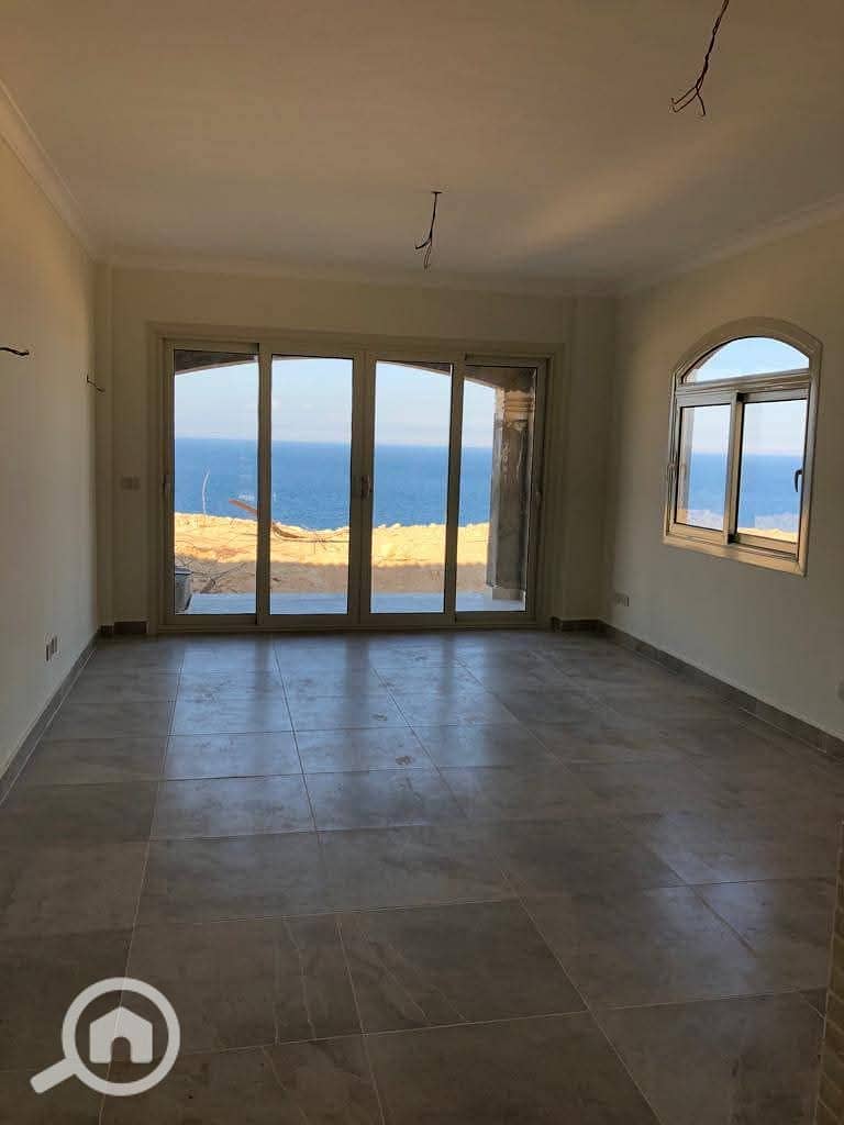 7 FB_IMG_1756008652623. jpg