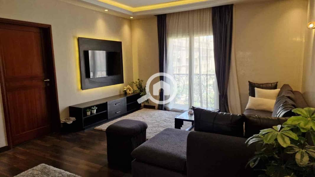 4 971d1d8b-f2a8-43da-8933-3c4ba9ebb253. jpg