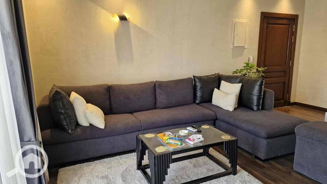 12 c8c6474a-1f43-42f0-91ac-cae181ab8372. jpg