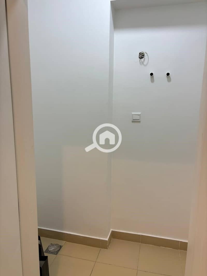 11 00042909-b04c-4e0c-98ec-82e2080ffc32. jpg