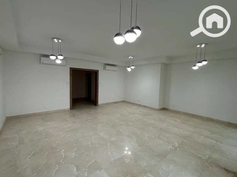 12 b42d0f3d-9b09-4ea9-9941-a027dc4eec98. jpg