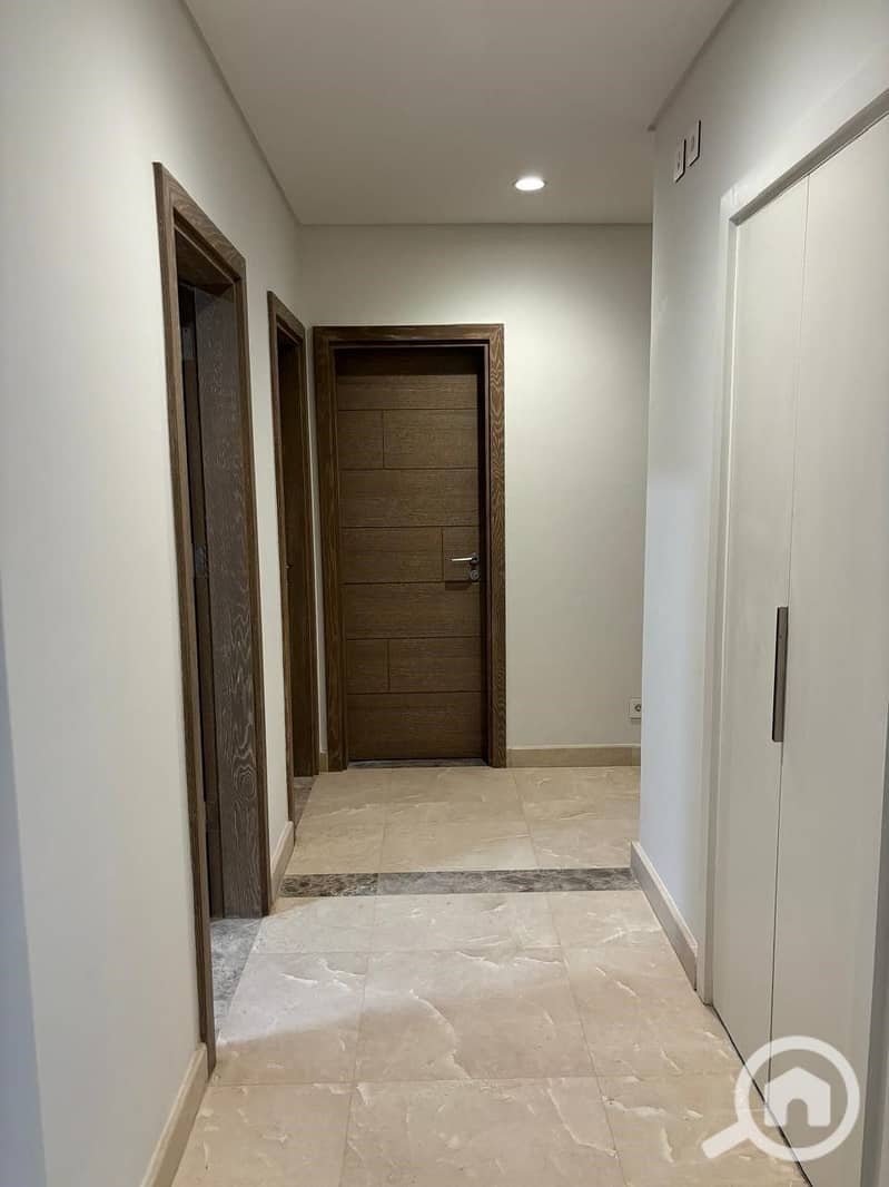 15 e1f96b06-1775-43b8-b013-e381e609082d. jpg