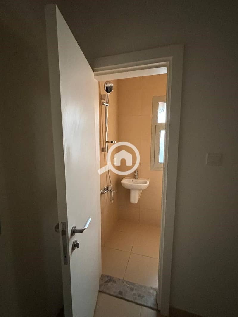 16 ebecde03-d299-4e71-aaaa-302757cd72ba. jpg