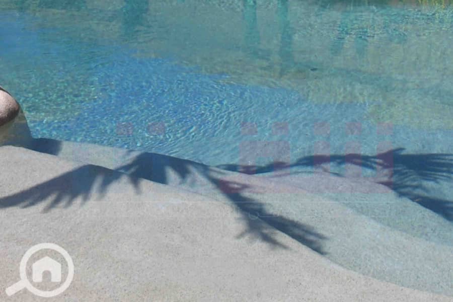 3 Beach chalet - 3 Bedrooms + 65 Garden-1. jpg