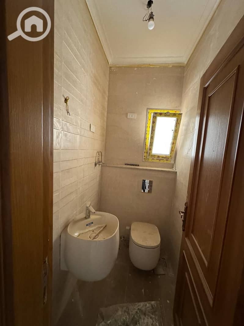 6 9d43a38b-a19d-45ce-bc73-60e145040317. jpeg