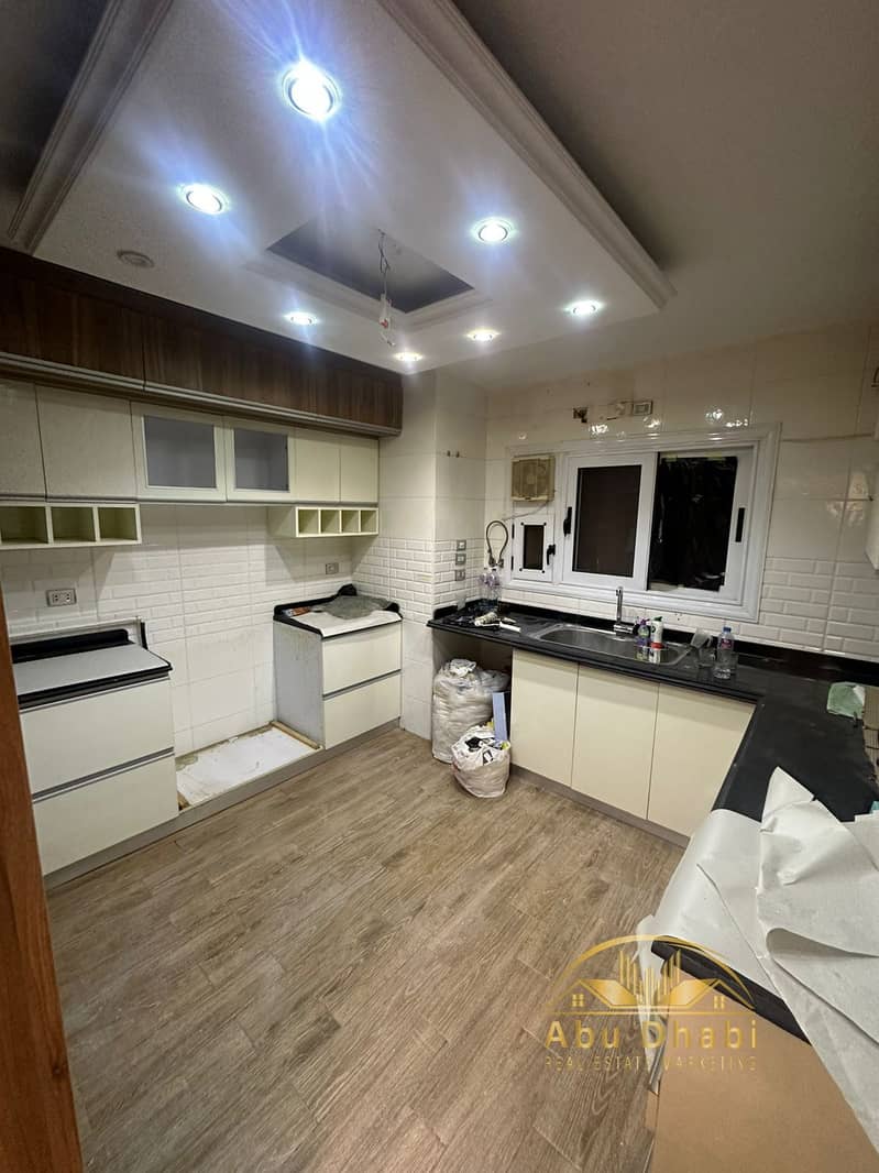 2 09af7ba0-a918-4750-a6e5-6decf3b13aa9. jpg