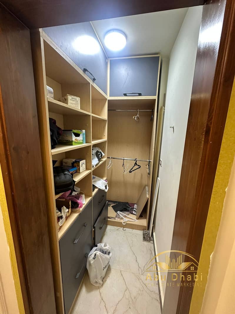 6 564c9a64-ca4c-4285-a72f-0191e2d33f46. jpg