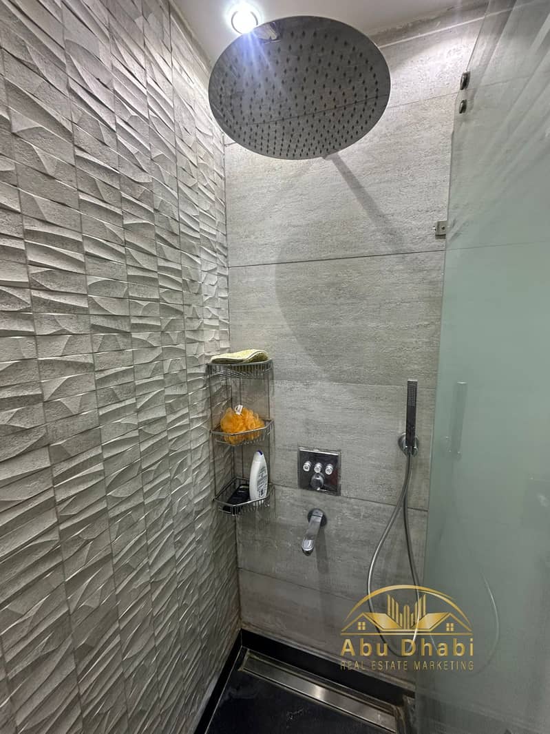 8 5e2f5182-1466-4046-979f-85d6b85c21e6. jpg