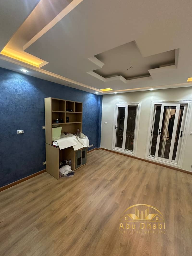 9 09c63145-f047-49e2-ae15-97ff2dc2a3a1. jpg