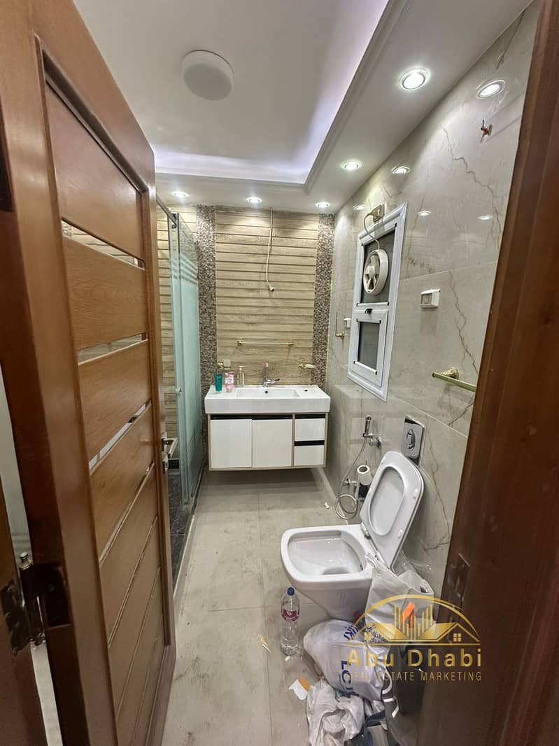 12 e1908eb5-cbff-4867-9130-f20cd49191ec. jpg