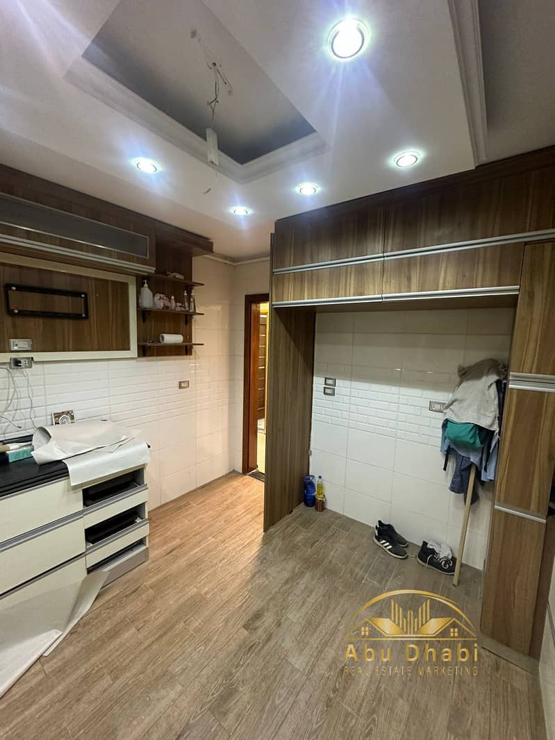 14 2c79acb4-8b5b-4e52-84ac-bdbfe75e4d54. jpg