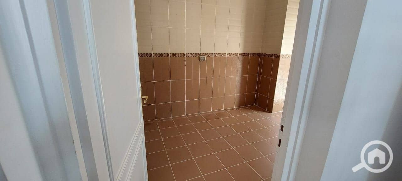 8 1abf0e7c-0632-46b6-80ad-ef46c726a416. jpeg