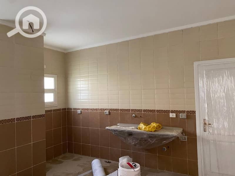 10 b20778e9-41fa-4aee-99a1-5e5b386c036b. jpg