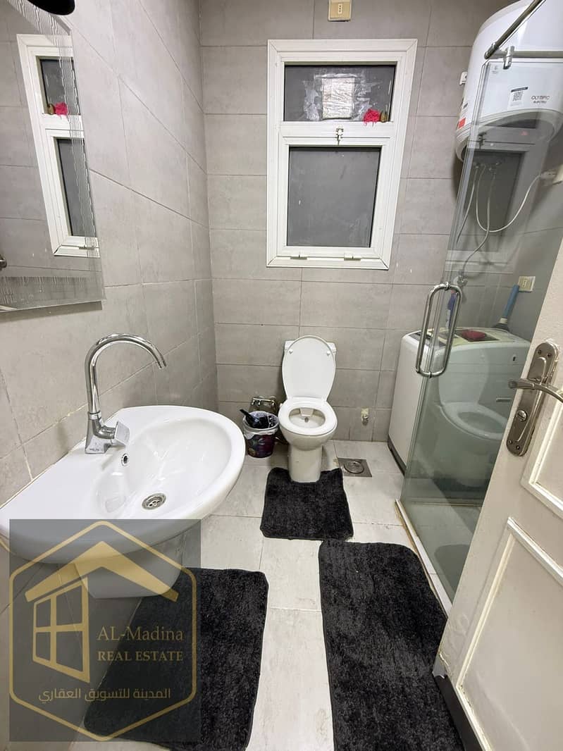 8 WhatsApp Image 2025-12-14 at 16.23. 34 (2). jpeg