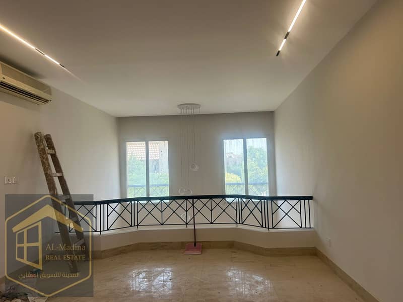 4 WhatsApp Image 2025-12-14 at 17.37. 05. jpeg