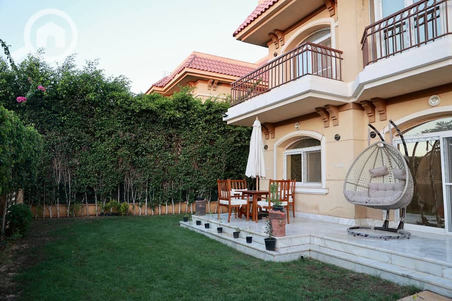 9 9e2b3e97-8444-4a51-ae9c-eb9007bacd72. jpeg