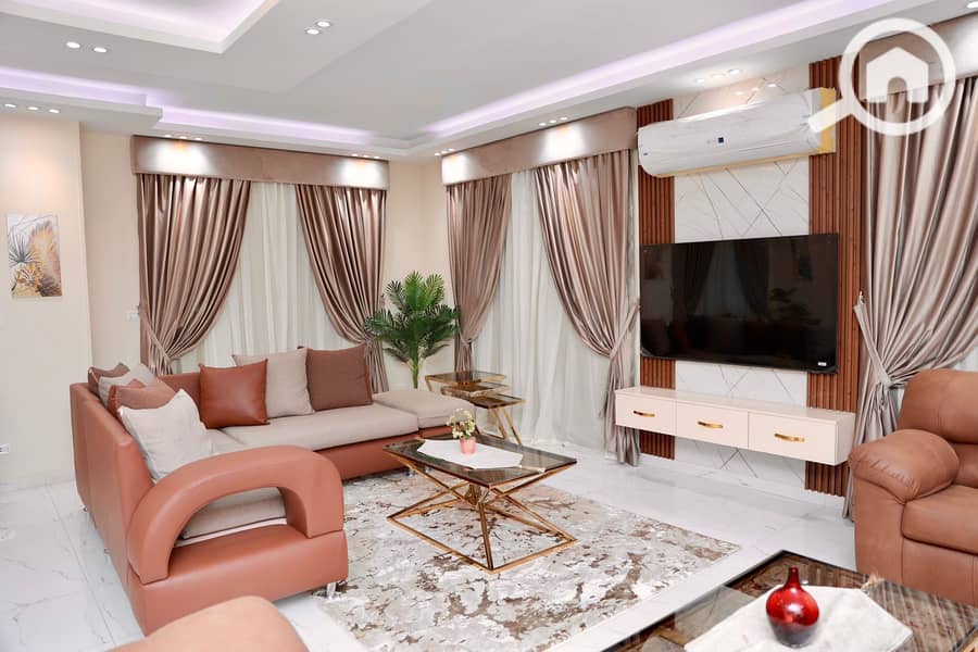 18 c8a84621-77f4-4b34-b340-7eb2412d514a. jpeg