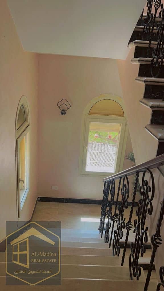 12 WhatsApp Image 2025-12-14 at 17.59. 59 (2). jpeg