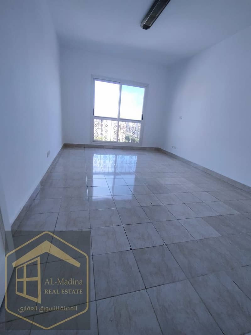 4 WhatsApp Image 2025-12-14 at 19.51. 46 (1). jpeg