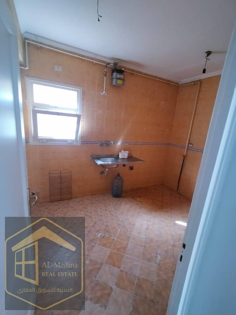 12 WhatsApp Image 2025-12-14 at 19.51. 44 (2). jpeg