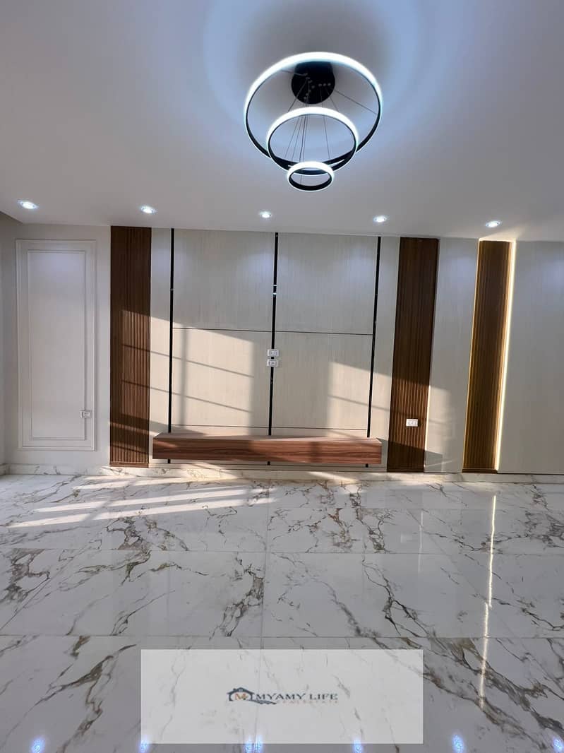 2 WhatsApp Image 2025-10-21 at 4.52. 27 PM (1). jpeg