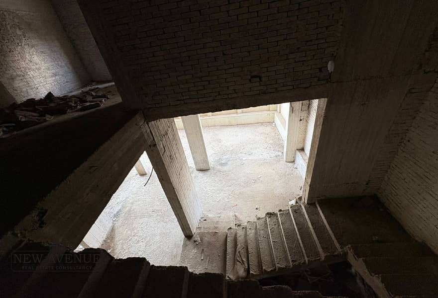 7 c48787aa-93e3-407d-b8f3-27b2a3263543. jpg