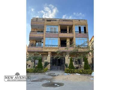 5 Bedroom Flat for Sale in New Cairo, Cairo - 2. jpg