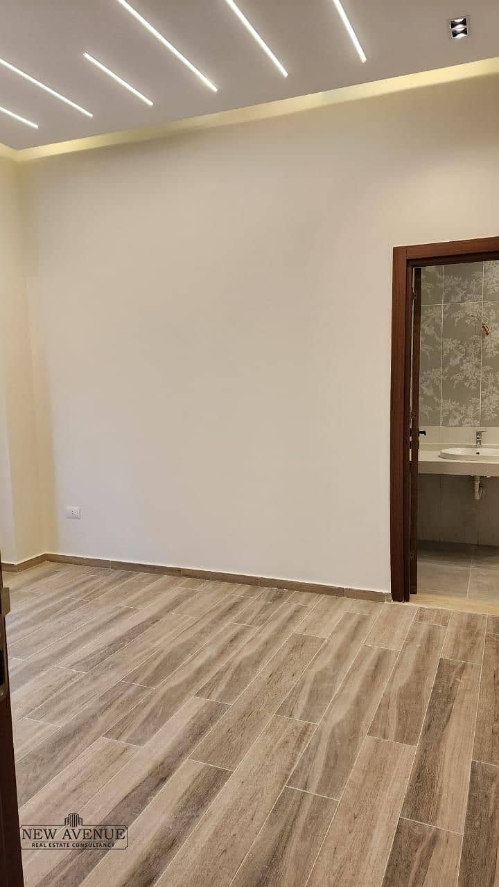 4 WhatsApp Image 2025-12-15 at 11.41. 22 AM (2). jpeg