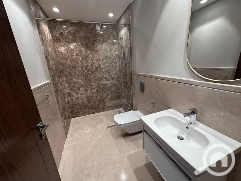 3 WhatsApp Image 2025-12-14 at 13.24. 27_5dc1b4cd. jpg