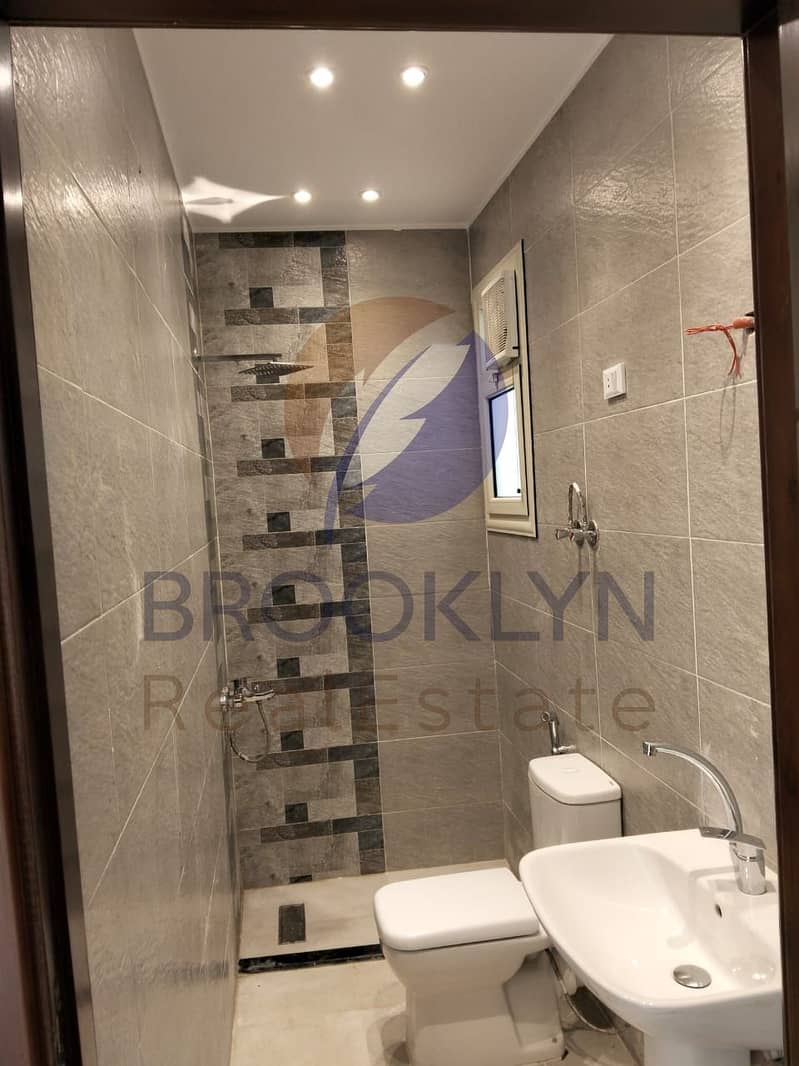 3 WhatsApp Image 2025-12-14 at 22.34. 44_275cdb68. jpg