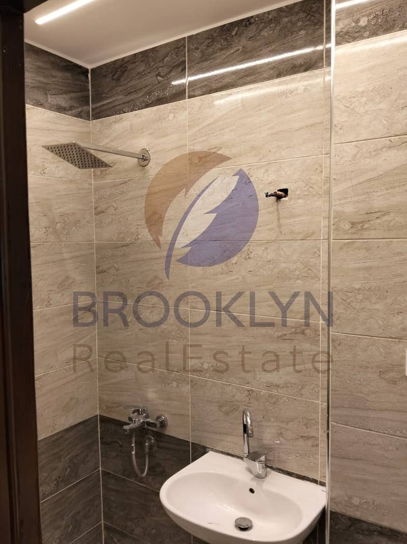 4 WhatsApp Image 2025-12-14 at 22.34. 45_6fb5aa99. jpg