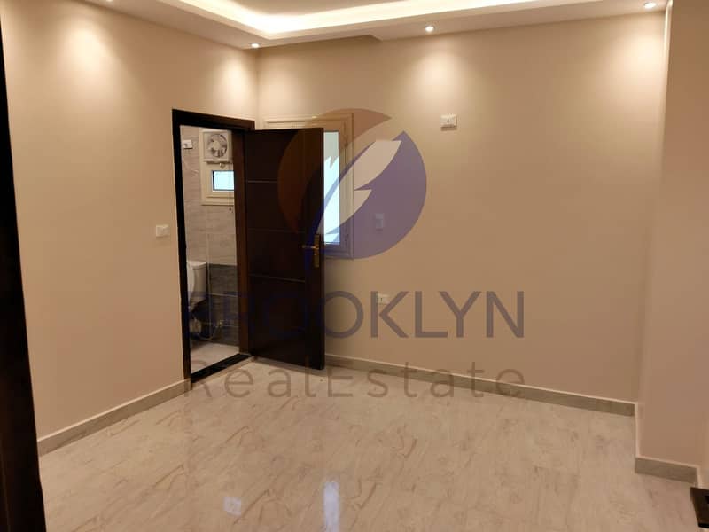 5 WhatsApp Image 2025-12-14 at 22.34. 46_7cc5955b. jpg