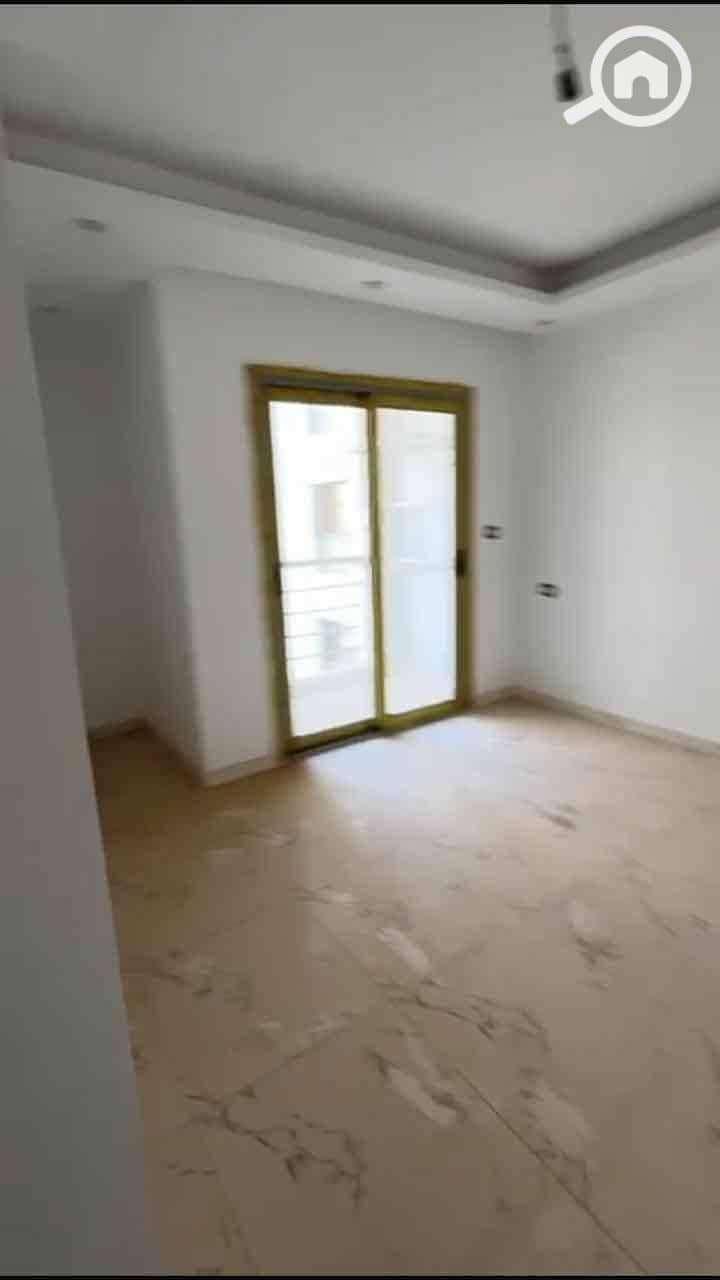 3 be0dc4b0-92d9-433b-a813-0e4aa8ca8e33. jpg