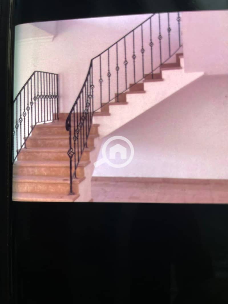 2 8fa8115c-f909-4d02-bda6-c3005b536729. jpg