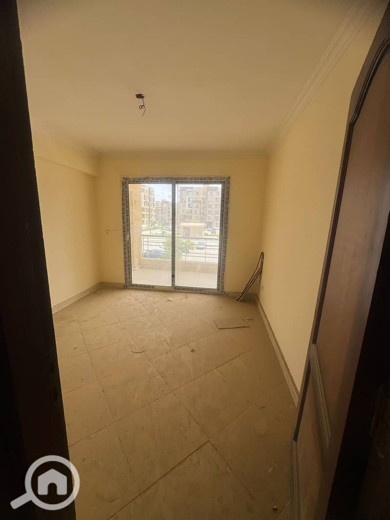 4 WhatsApp Image 2025-12-06 at 17.45. 06_b03ac65c. jpg