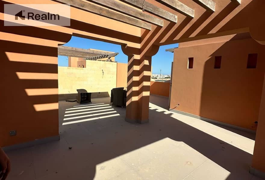 3 15539b0e-2bf4-45d7-a09a-8a3e9fc91c35 (1). jpg