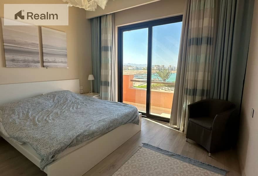 5 79f898a1-7e1f-4f83-ac93-6a74f7a514df. jpg