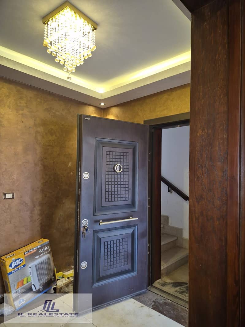 8 ab5f58ad-b601-41c3-bf6f-e91bca59615c. jpg