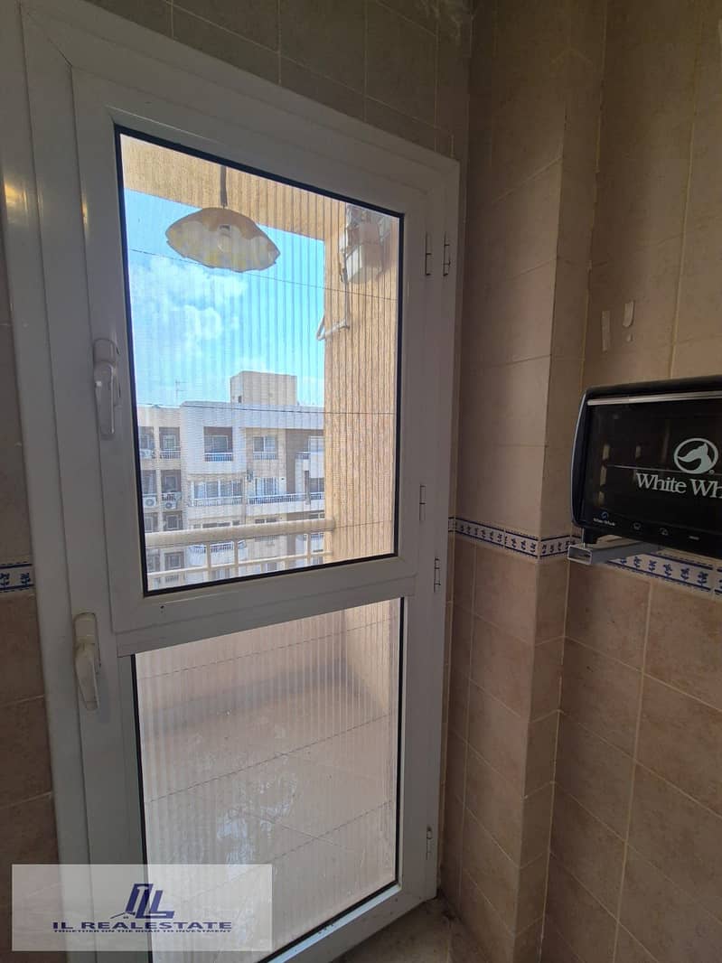 9 b3d4c0a7-a5b4-41a2-9b25-9dfa28694ddb. jpg