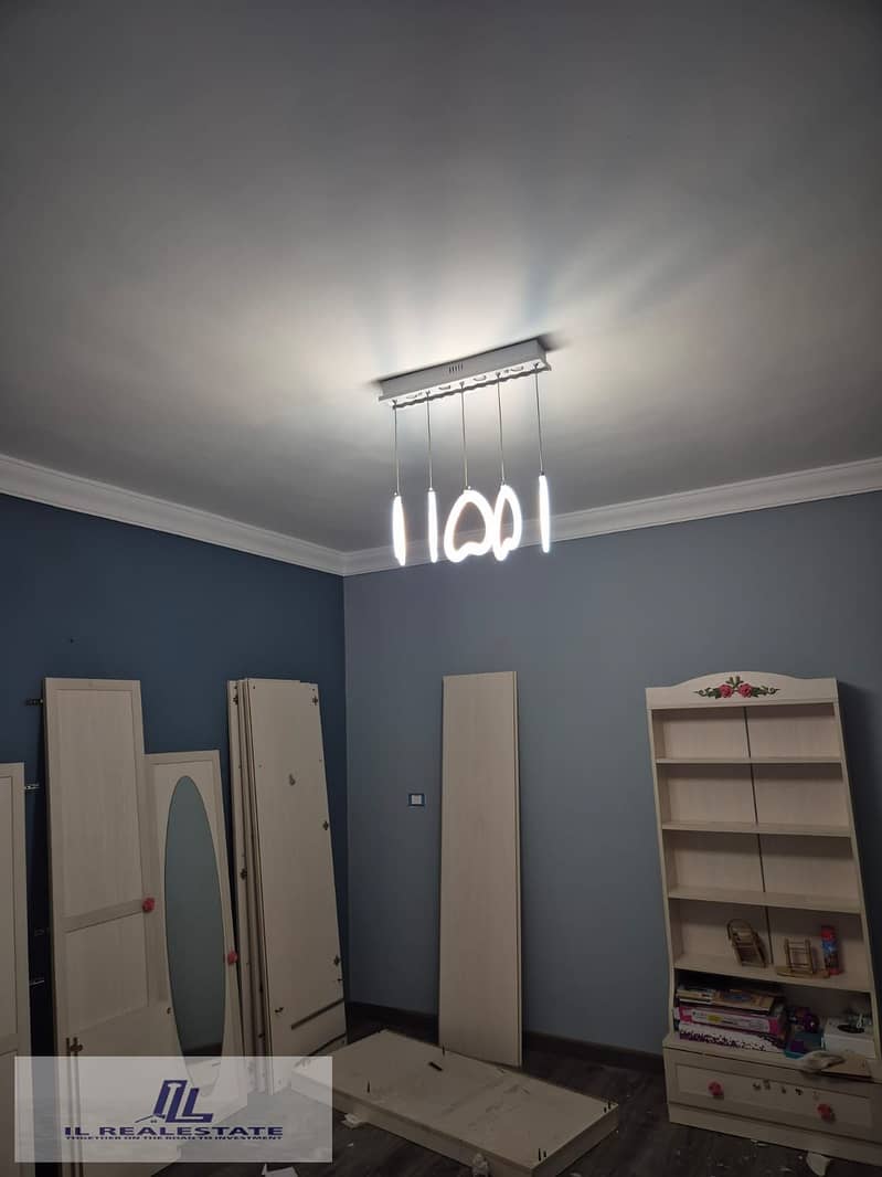 14 d80b8218-a64b-4488-b687-ed81e80cc1fd. jpg