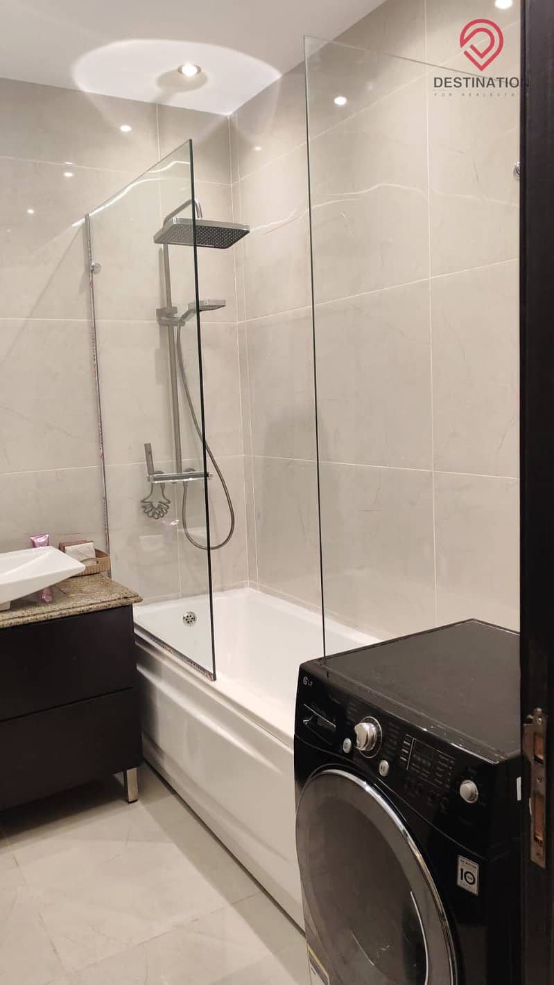 11 ae94d59e-a2dc-4309-b976-4ffa21e2cf19. jpeg