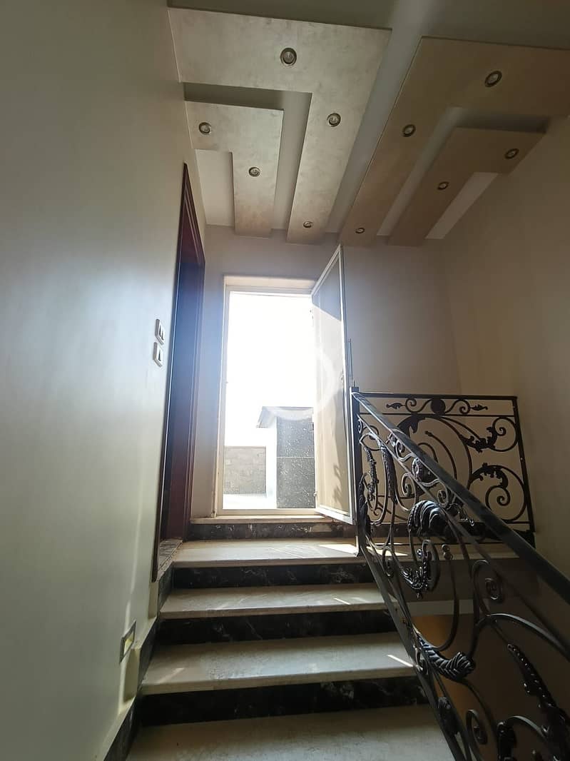 4 31f33a26-5d17-4917-910a-e19132568043. jpeg