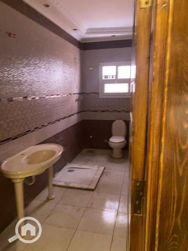 28 IMG-20251215-WA0075. jpg