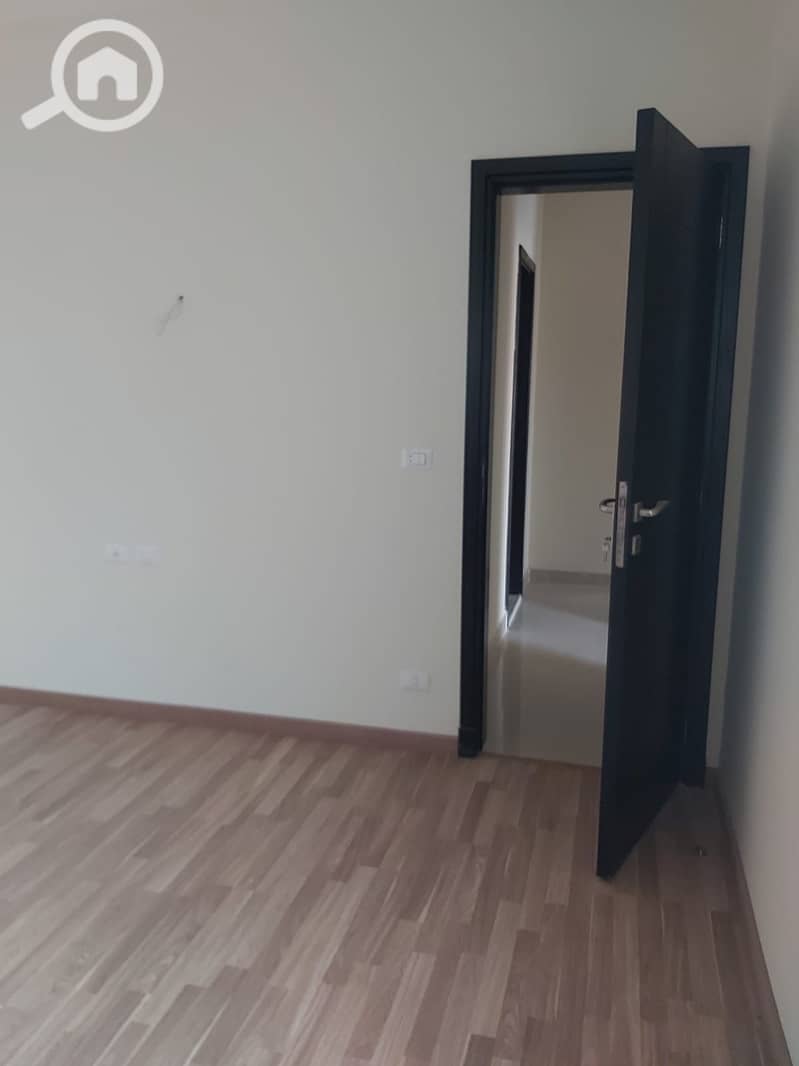 10 5ccbd2c8-d114-423b-bbb5-a2087fdd1b81. jpeg