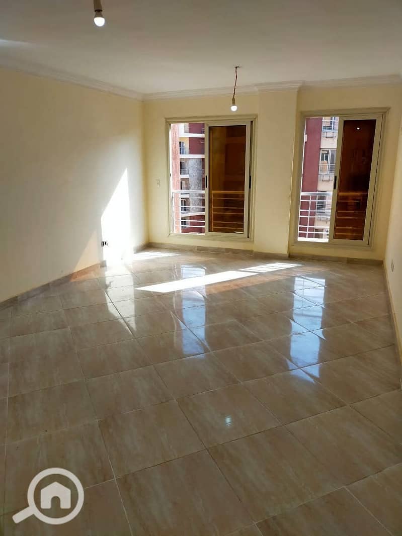 4 WhatsApp Image 2025-10-07 at 14.50. 35_37b753b5. jpg