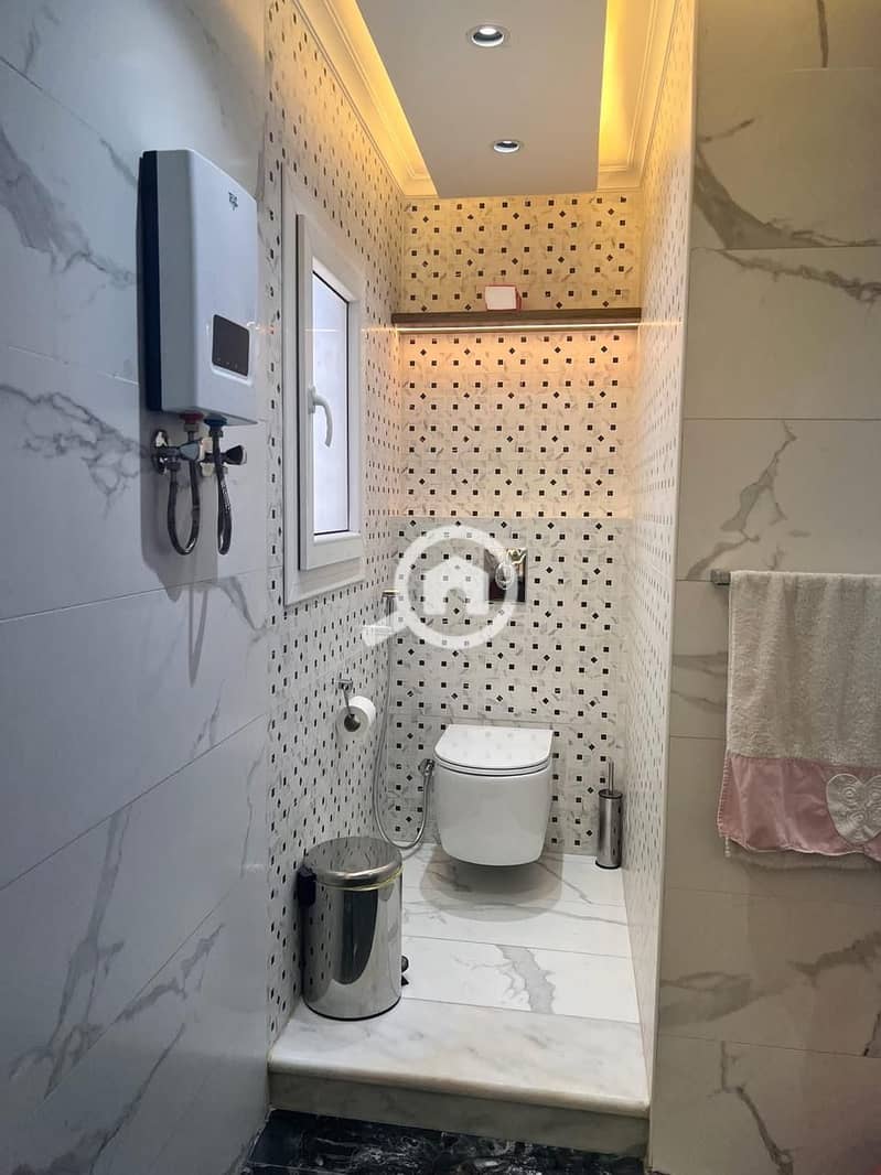 5 2e535094-ae37-44cf-8e0b-f7999bbe1164. jpeg