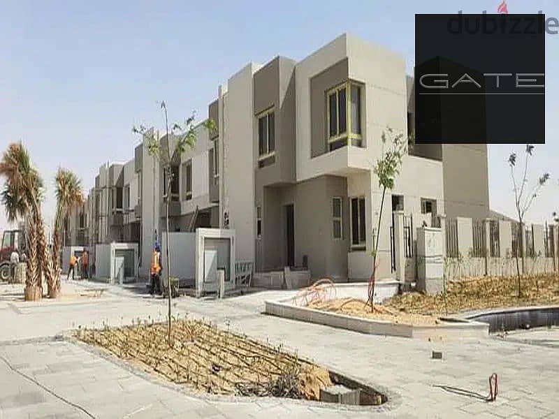 8 83009082-800x600. jpg