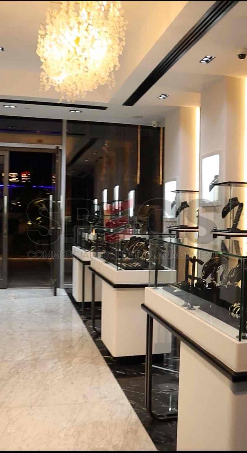 7 1cde97d3-9608-41ae-a88f-d3d42202d51e. jpg