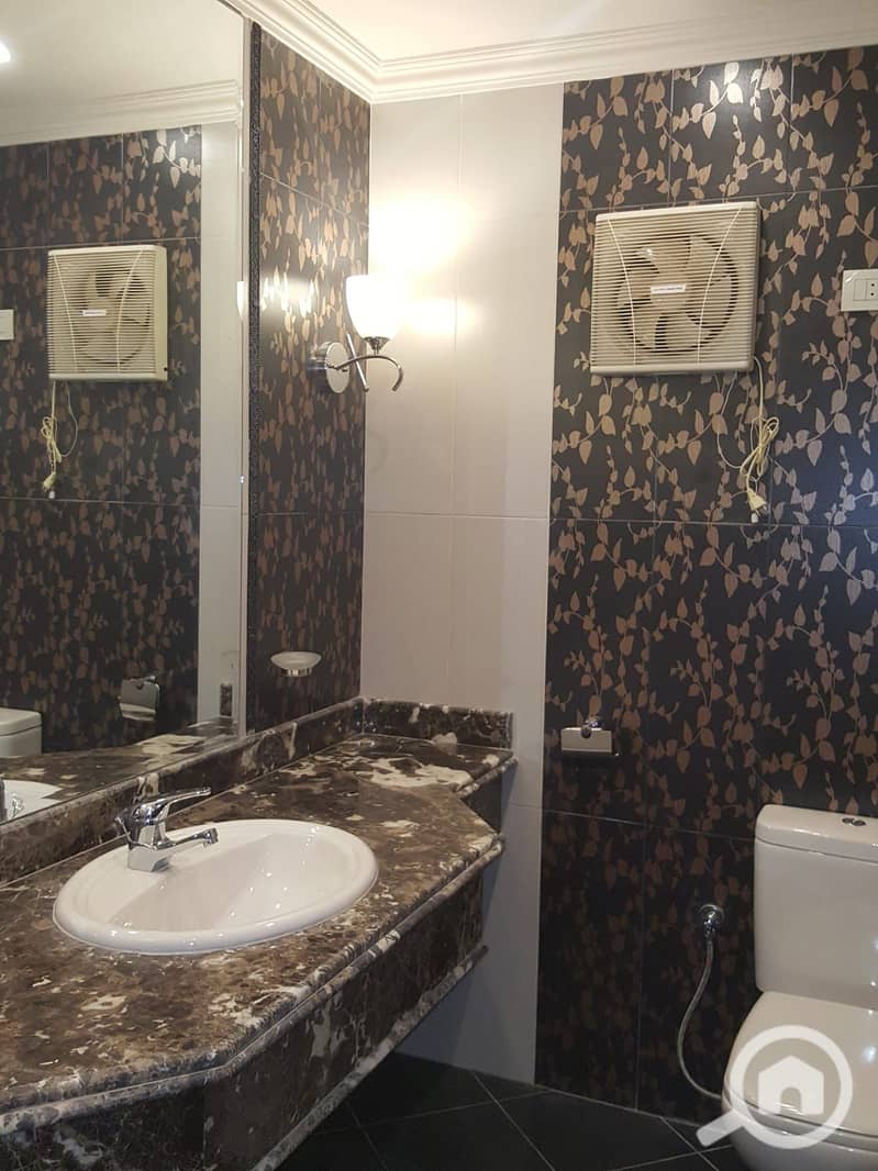 18 IMG-20251215-WA0070. jpg