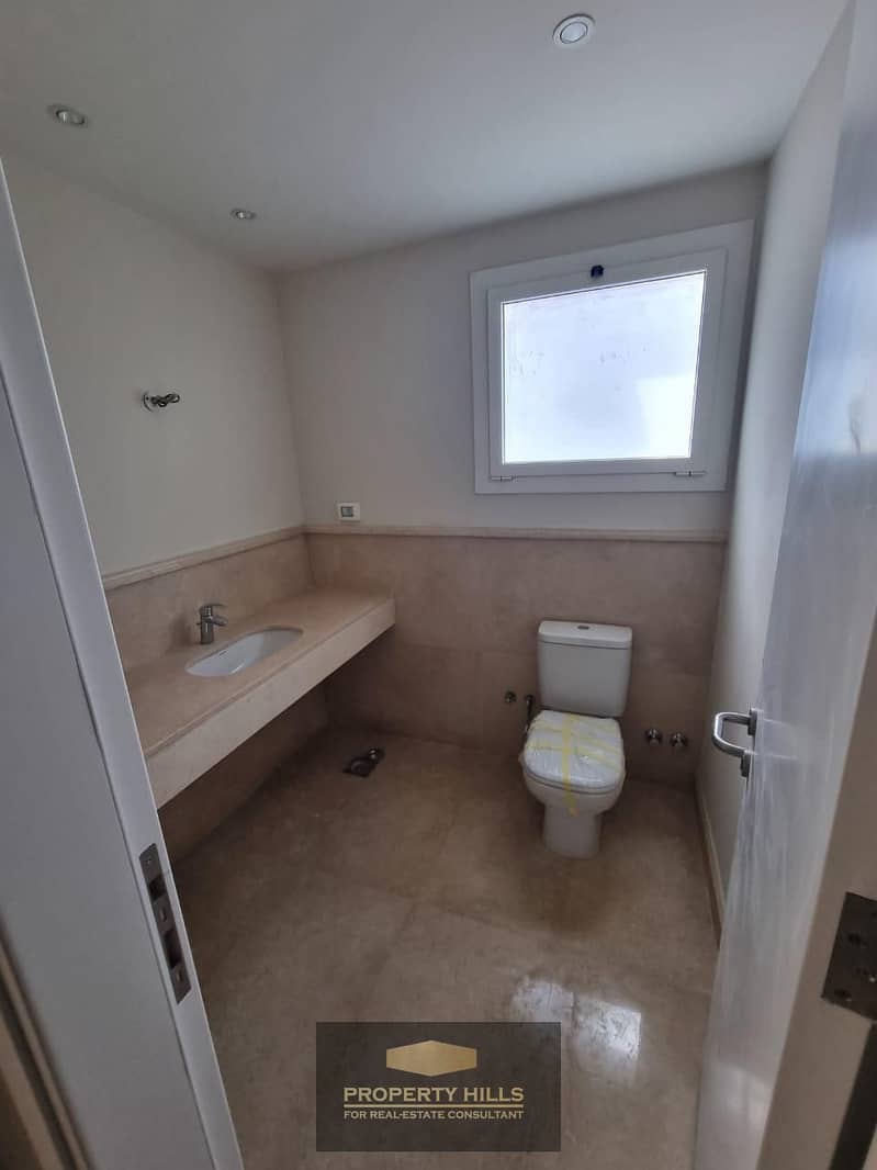 4 WhatsApp Image 2024-10-21 at 11.56. 46 PM. jpeg